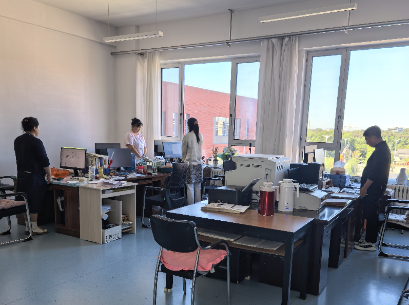 2025-09-19 15-28-08屏幕截图.png